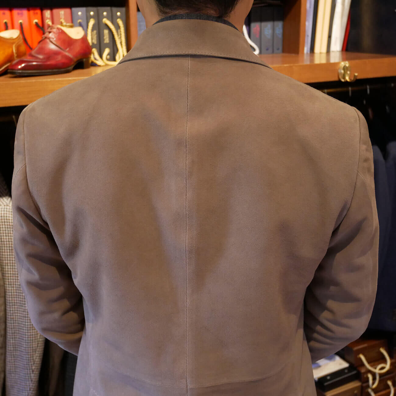 /img/bespoke_leather_jacket_04.jpg